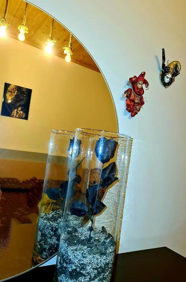 Oli'S Apartment Korce